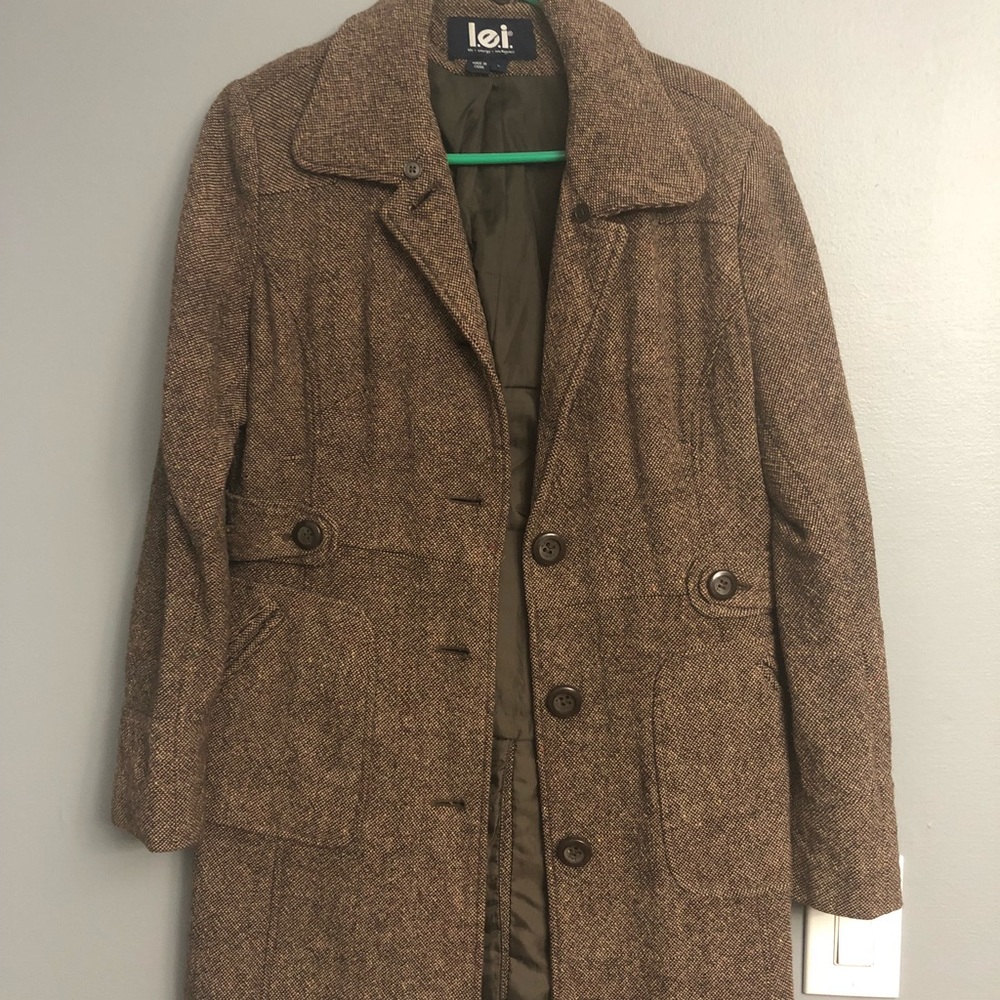 Long women’s tweed jacket
